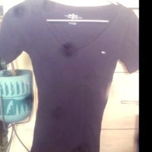 𝒮𝓂𝒶𝓁𝓁 𝒯𝑜𝓂𝓂𝓎 𝐻𝒾𝓁𝒻𝒾𝑔𝑒𝓇 𝒯𝑜𝓅